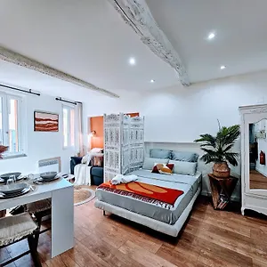 Aux Pieds Des Parfumeries Appartement Grasse